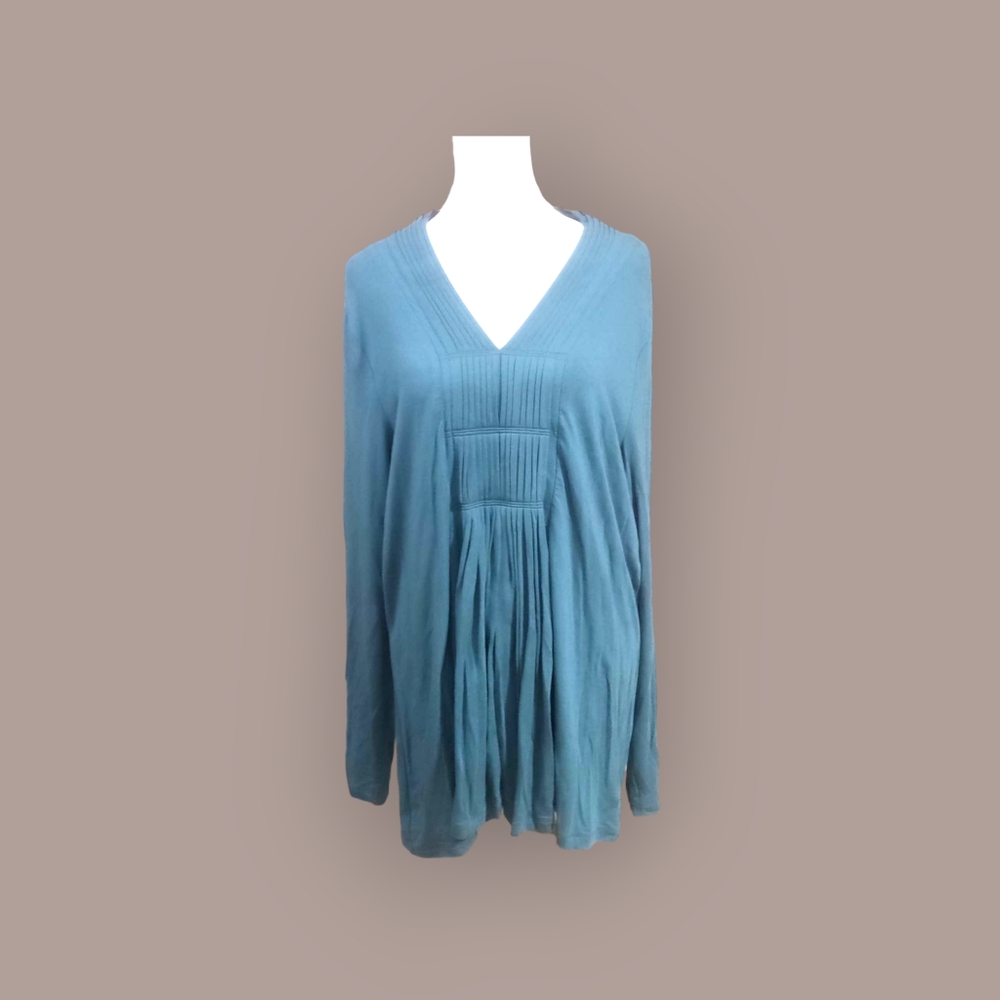Large long-sleeved teal tunic top